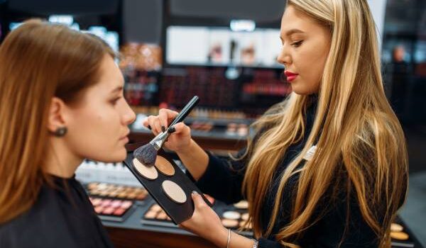 CV do drogerii kosmetycznej - jak wyróżnić swoją kandydaturę?