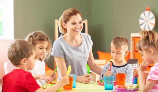 CV pomoc nauczyciela w przedszkolu - wzór + podanie o pracę i list motywacyjny