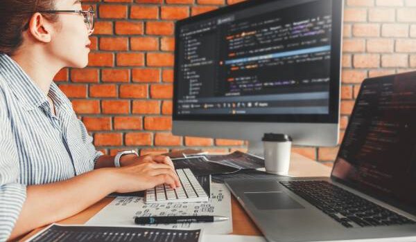 CV Web Developer - jak napisać CV, z którym znajdziesz pracę?