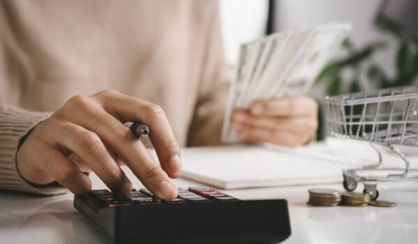 Trzynastka - na jakich zasadach przyznawana jest 13 pensja w budżetówce 2025?